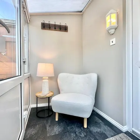 De Burgh Ground Floor With Free Parking Lejlighed York