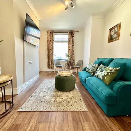 De Burgh Ground Floor With Free Parking Apartment York