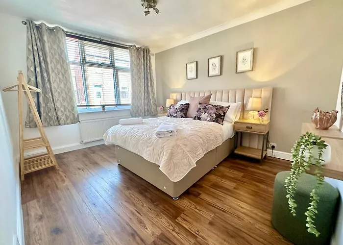 De Burgh Ground Floor With Free Parking Appartamento *