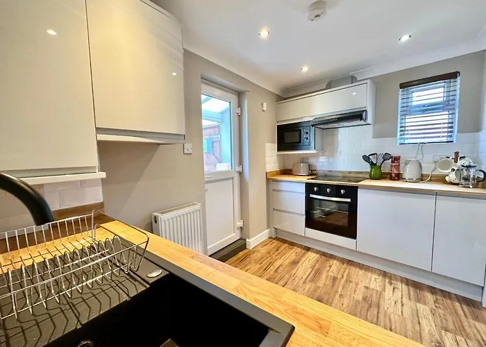 De Burgh Ground Floor With Free Parking Appartamento