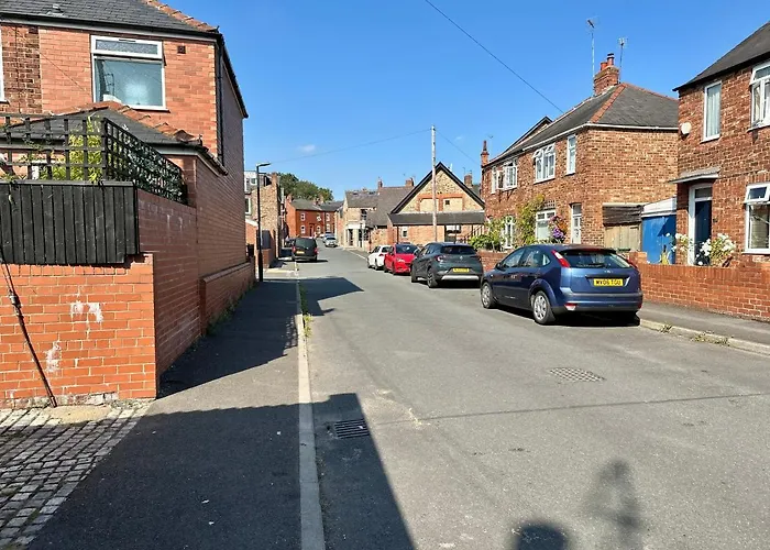 Appartamento De Burgh Ground Floor With Free Parking York